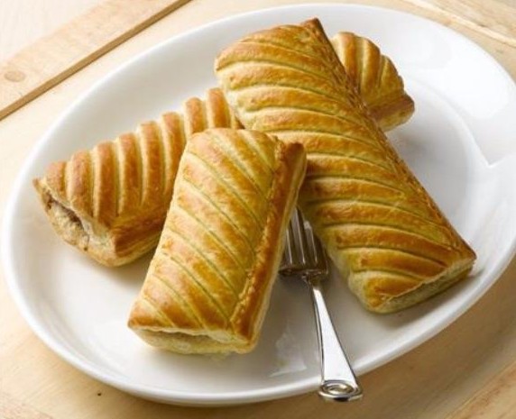 SAUSAGE ROLL UNBAKED 6INCH 66 x 120G